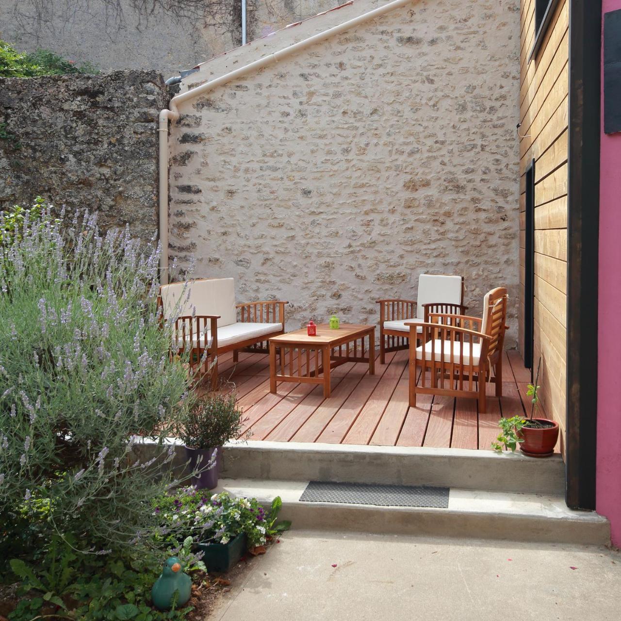 LatilléLa Loge Des Fees住宿加早餐旅馆 外观 照片